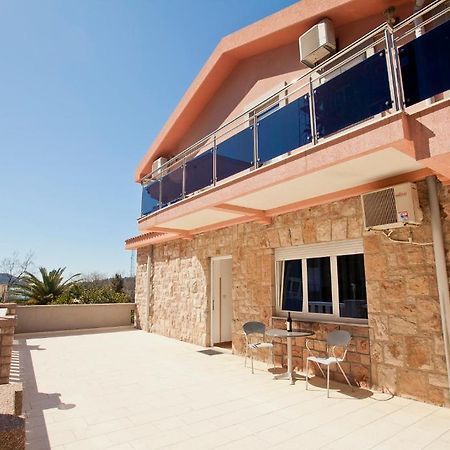 Apartments Stefan Bečići Стая снимка