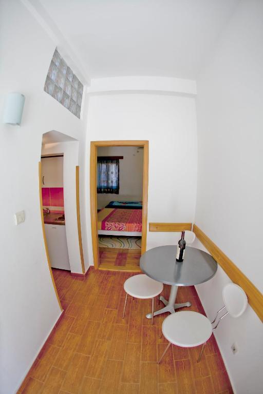 Apartments Stefan Bečići Стая снимка