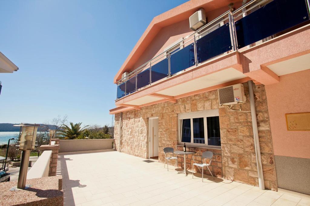Apartments Stefan Bečići Стая снимка
